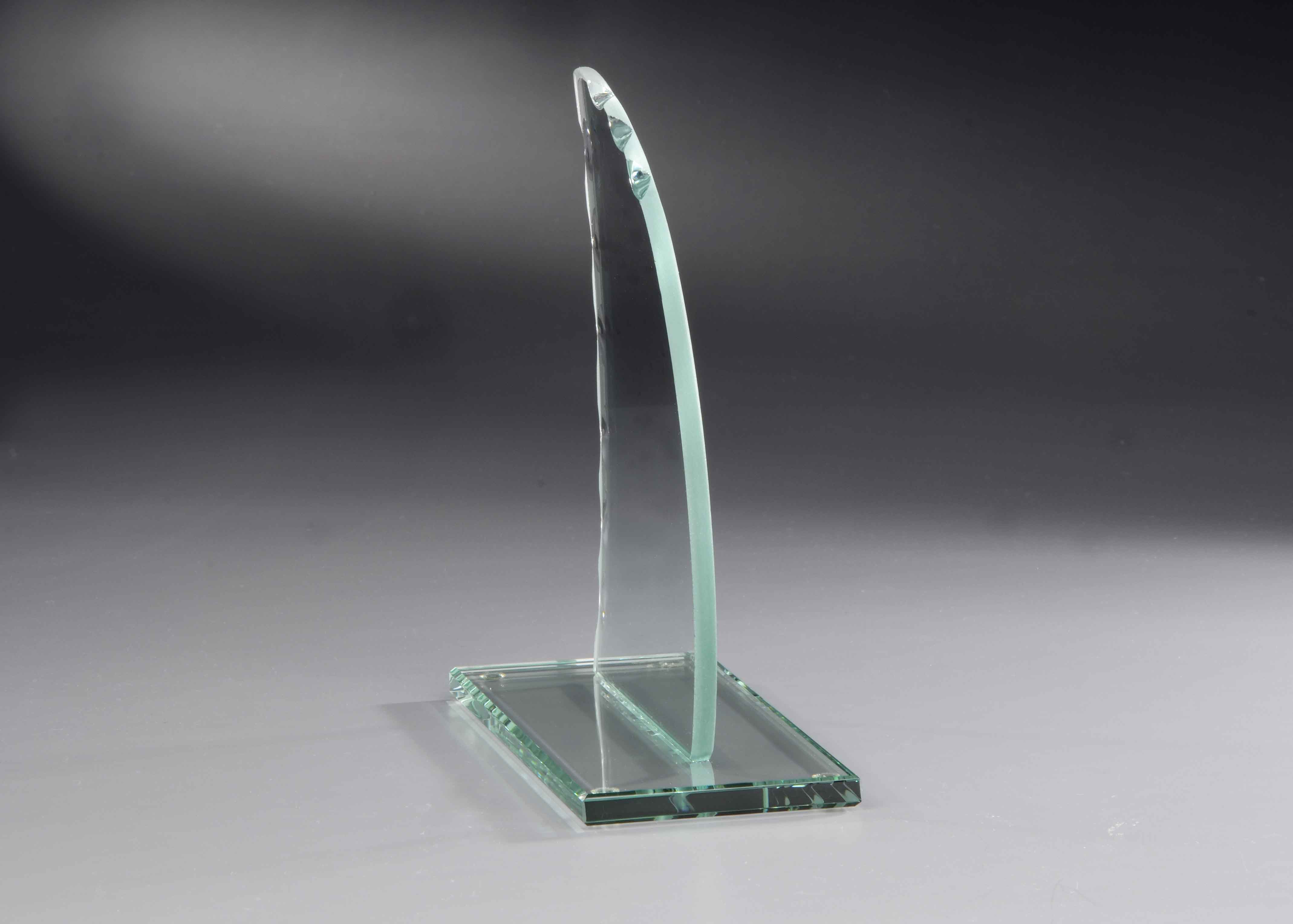 günstige Wellenschliff Glastrophäe Segel
